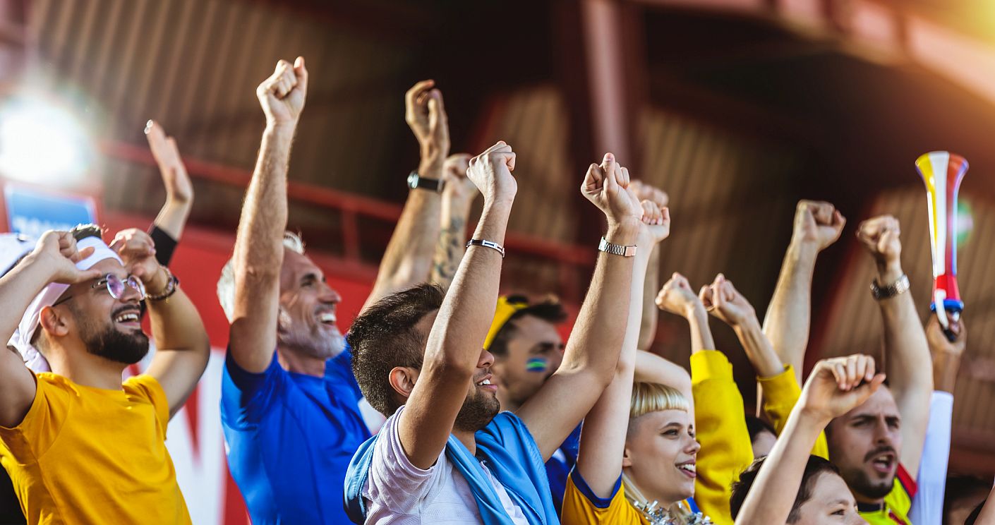 Die Begeisterung für den gemeinsamen Sport verbindet Menschen auf der ganzen Welt. © Getty Images/Jacob Wackerhausen