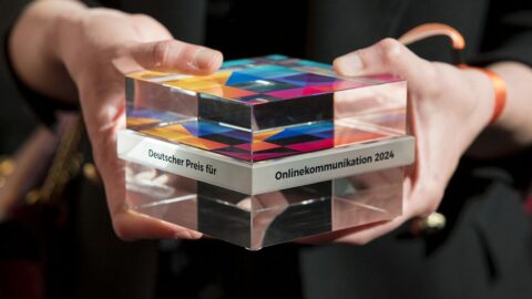 Der begehrte Award. © Sebastian Höhn/Quadriga Media