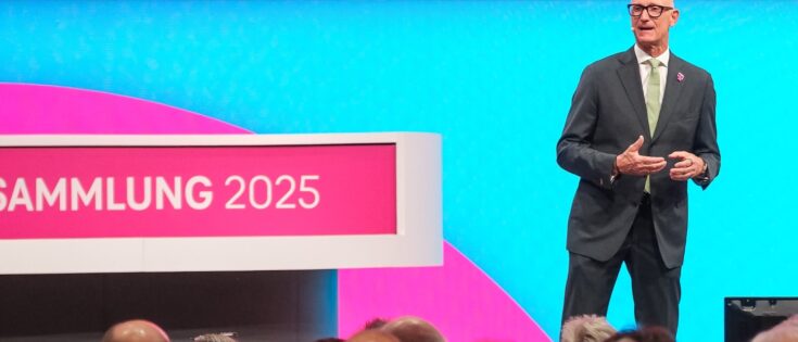 Überzeugte sein Publikum durch Verständlichkeit und einen perfekten Auftritt: Timotheus Höttges. © Deutsche Telekom/Norbert Ittermann