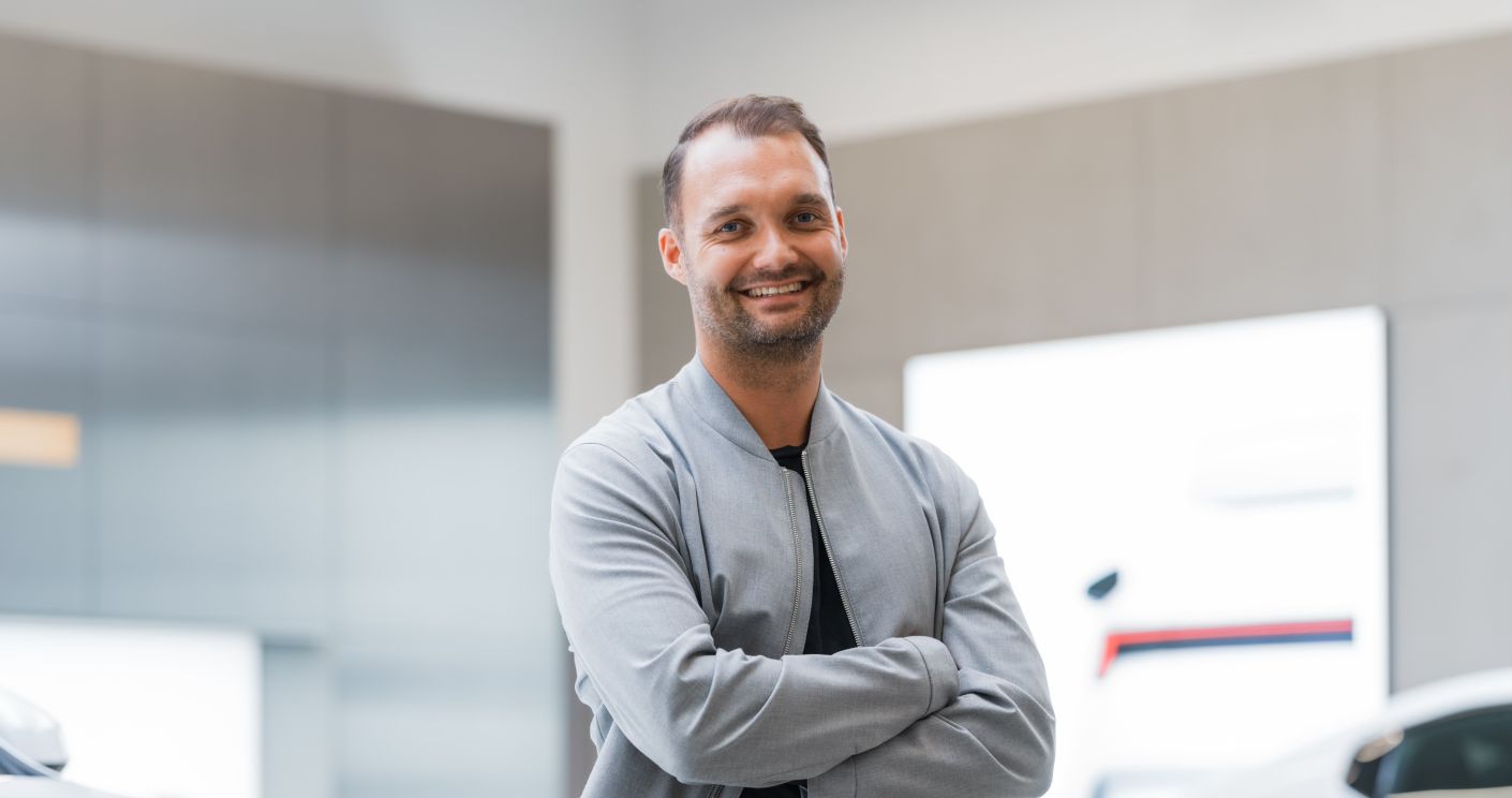 Michael Manske leitet seit Herbst 2024 die Kommunikation bei dem schwedischen Elektroauto-Start-up Polestar. Im April kam auch das Marketing hinzu. © Polestar