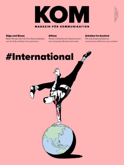 Illustration eines Tänzers, der auf einer Weltkugel steht, mit dem Titel „KOM – Magazin für Kommunikation“