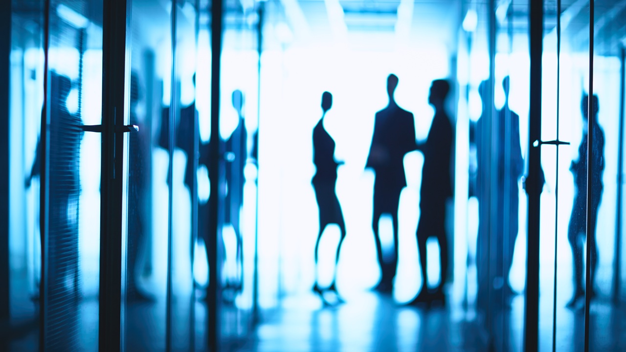 Weiterhin sind Leitungsstellen in der Kommunikation in Deutschland häufiger von Männern als von Frauen besetzt. © Getty Images/Pressmaster/Shironosov