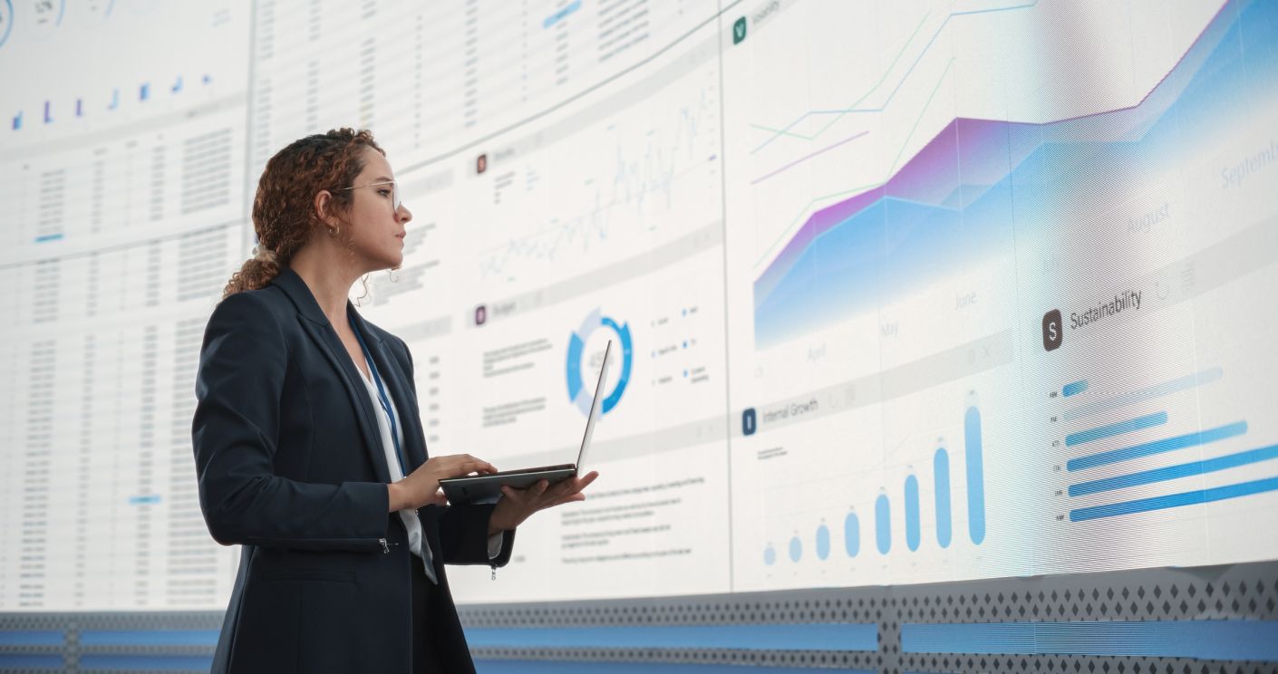 Mehr als eine Infografik: Faktenbasierte Kommunikation braucht ein durchdachtes System. © Getty Images/gorodenkoff