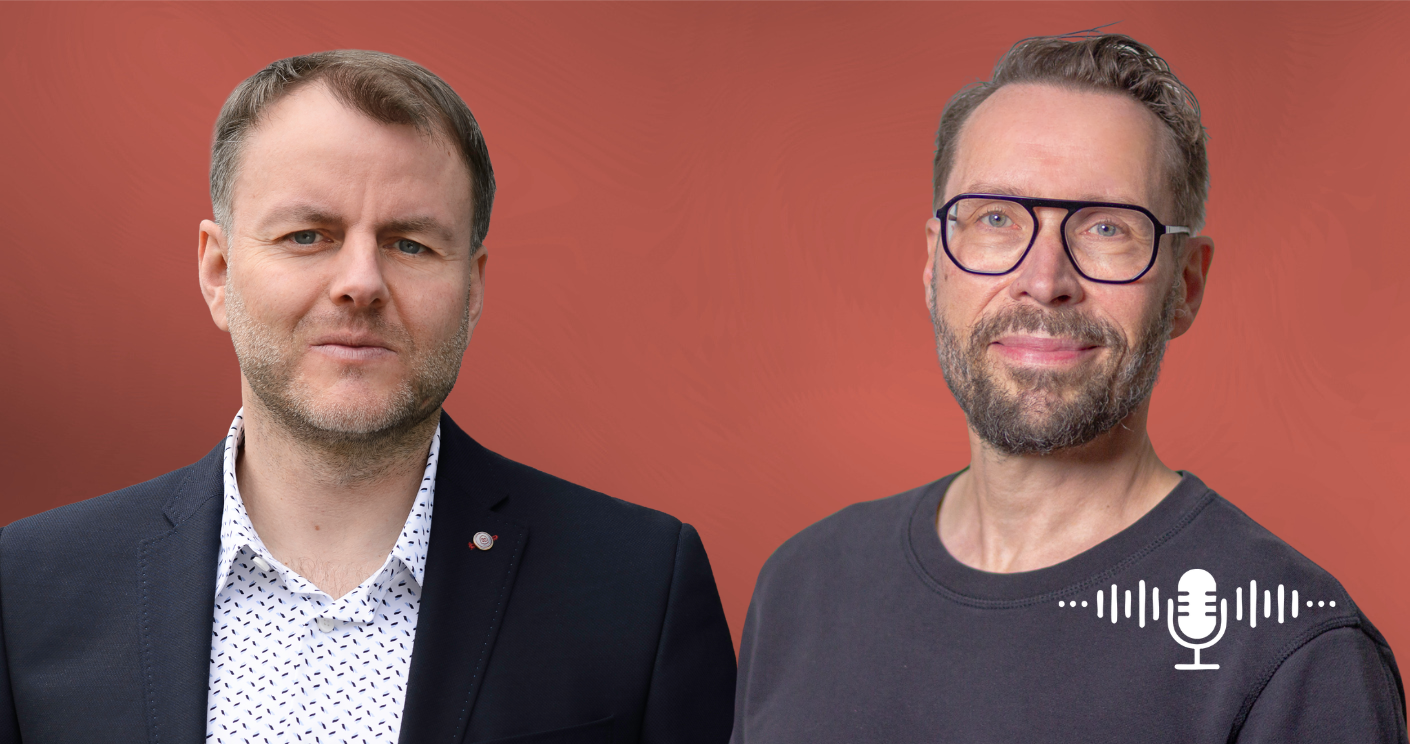 Volker Thoms (l.) spricht mit Alexander Gutzmer. © Die Hoffotografen; Robert Feldmann