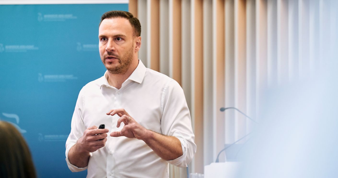 Florian Dieckmann ist seit September 2025 Kommunikationschef von Beiersdorf. © Isadora Tast